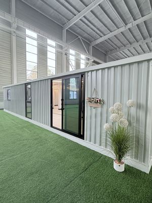 Taureau 30*30 Lampes plates 40 pieds Container extensible maison T65mm EPS couleur plaque d'acier et épaisseur de plancher 18mm