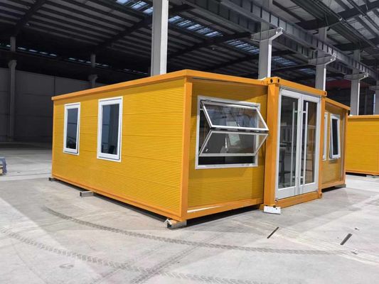 Insulation en mousse de polyuréthane et toit en tôle d'acier galvanisé pour l'installation rapide de la structure en acier préfabriquée