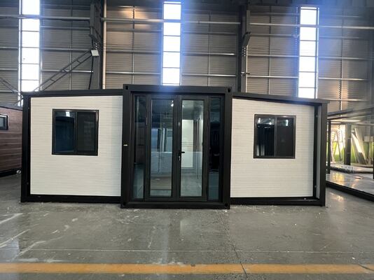 Conteneur pliable de 20 pieds avec cadre principal entièrement galvanisé, panneaux sandwich EPS de 75 mm et niveau de performance sismique 8 pour maison conteneur extensible